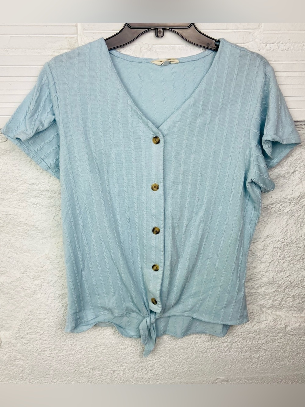 Weatherproof Light Blue Button-Front Tie Hem Top size small